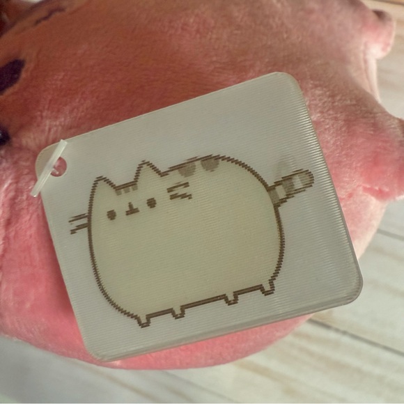 NWT Gund Pusheen Pink Plush with Turquoise Heart - Picture 4 of 7